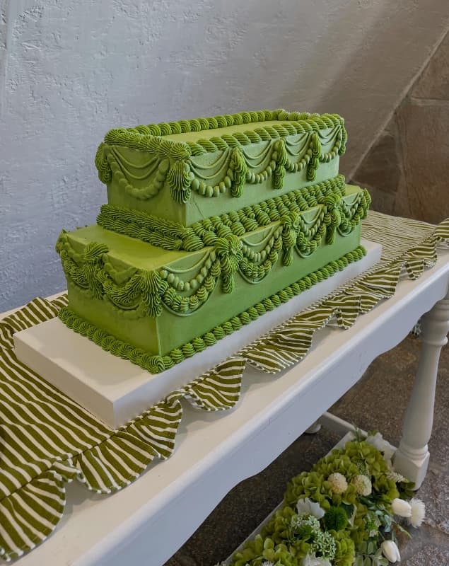 Sweet Moose Bakery - Dessert in Middleton