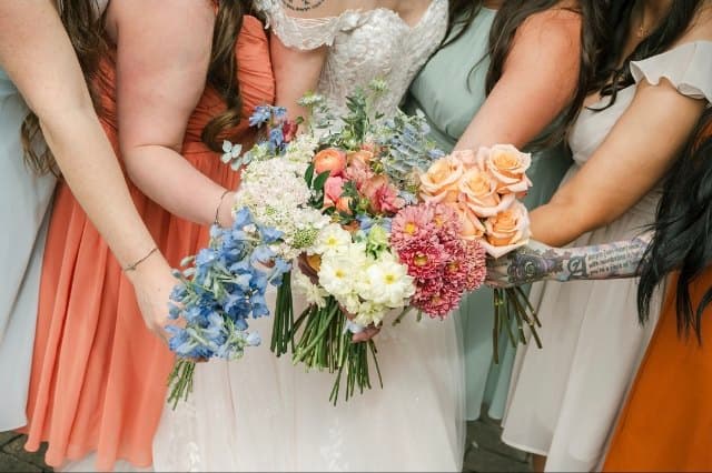 Alma's Petals - photo 2
