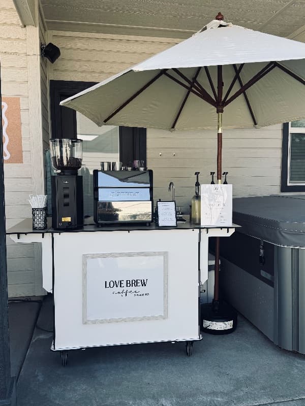 Love Brew Coffee Cart - Drink cart in Boise