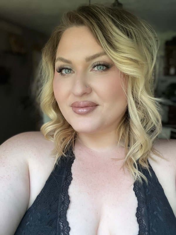Trisa Lee MUA - Hair & makeup artist