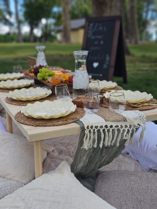 Golden Hour Picnic Co - Event planner