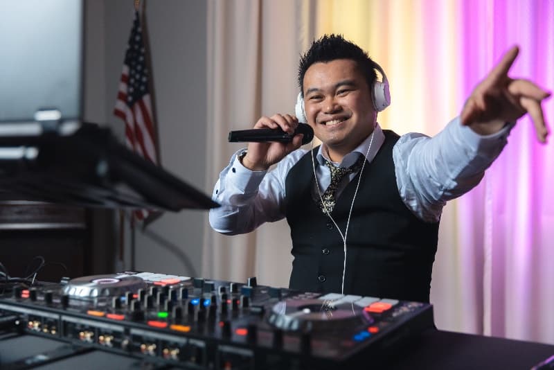 Fuller Entertainment LLC - DJ in Coeur d'Alene