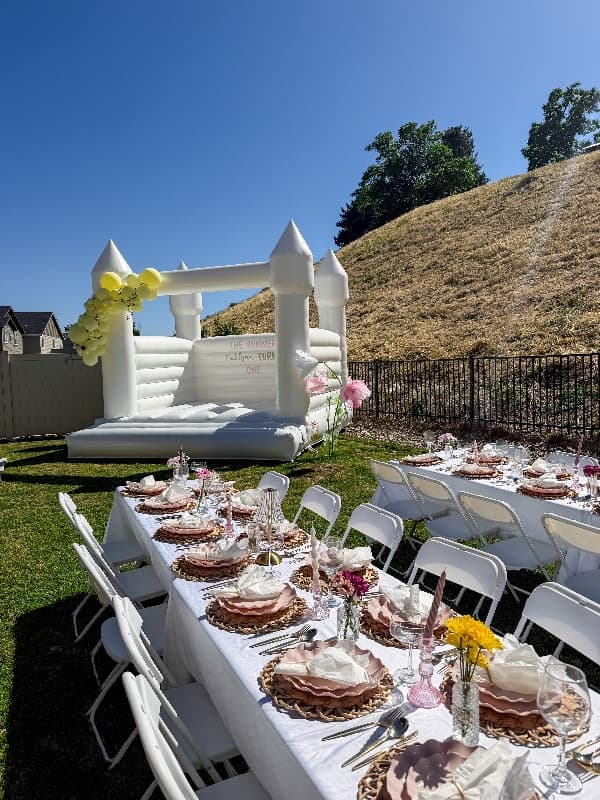 208 Luxe and Co Events - Rental company in Eagle