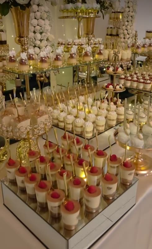 Edible Flowers & Bouquets - photo 2