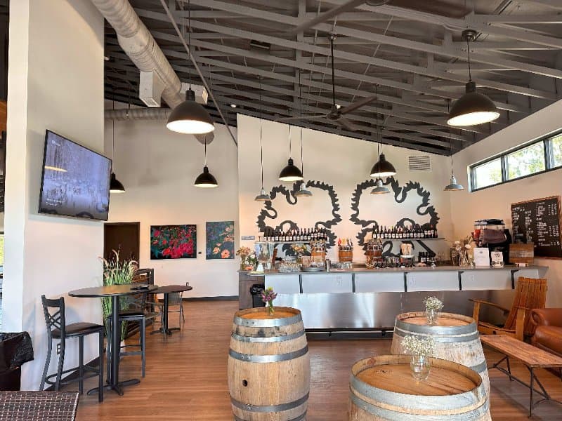 Proletariat Wine Company - photo 2